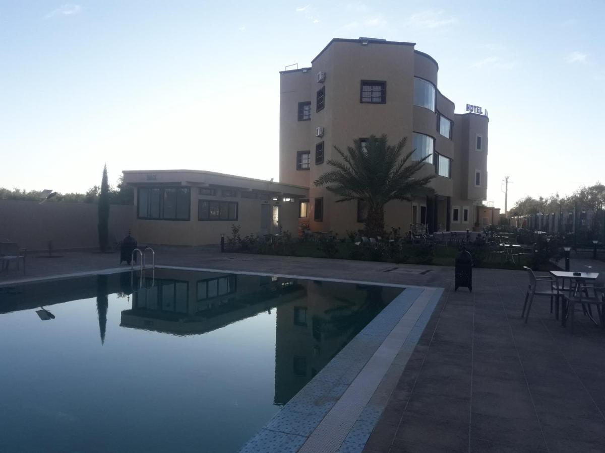 Hotel Oasis Palace Errachidia Exterior photo